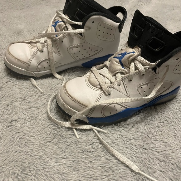 Jordan sneakers - Picture 5 of 9